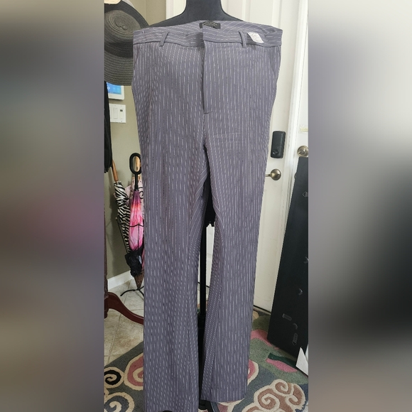 Women Banana Republic Gray Striped Pants/ Trousers Size 12 - Picture 1 of 5